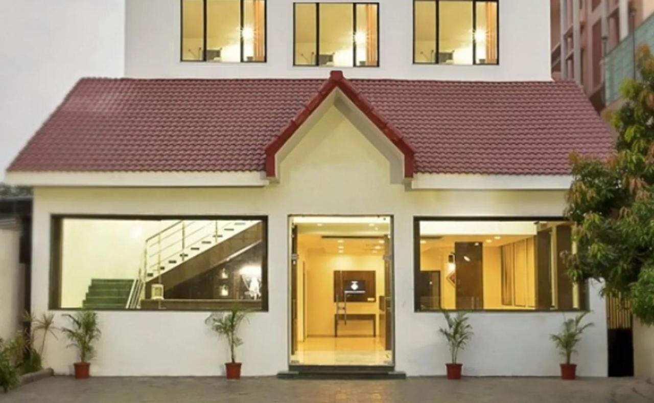Hotel Shirdi Sai Wada Exterior photo